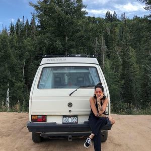 Meet your Posher, Avery